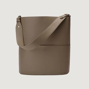 NWT Freja Tall Tote Taupe Bucket Shoulder Bag